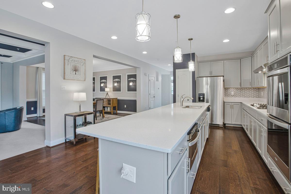 GREENLEIGH AT CROSSROADS - Residential