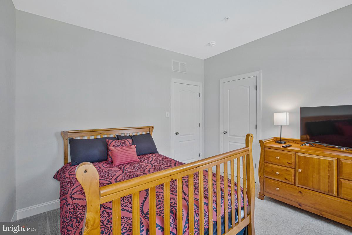 GREENLEIGH AT CROSSROADS - Residential
