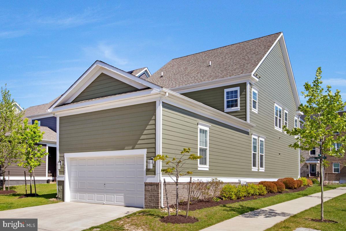 GREENLEIGH AT CROSSROADS - Residential