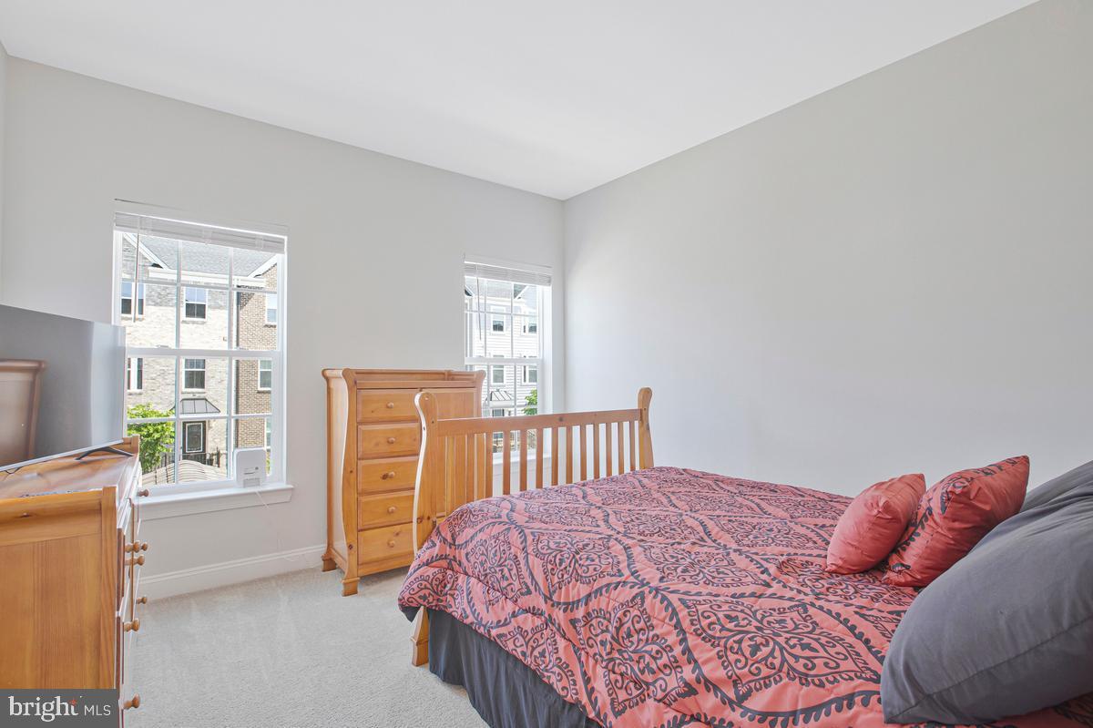 GREENLEIGH AT CROSSROADS - Residential