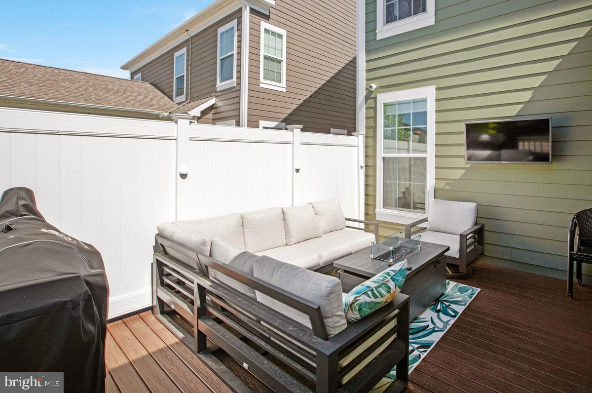 GREENLEIGH AT CROSSROADS - Residential