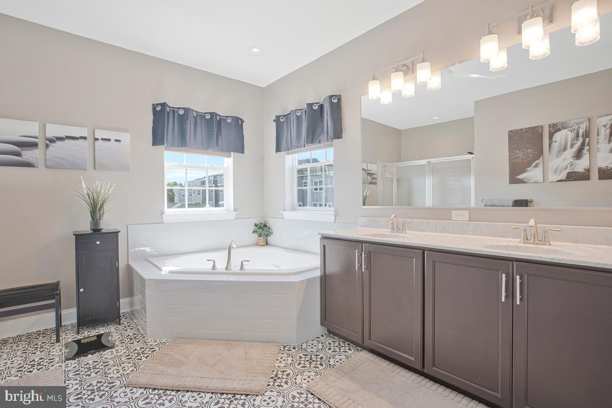 GREENLEIGH AT CROSSROADS - Residential