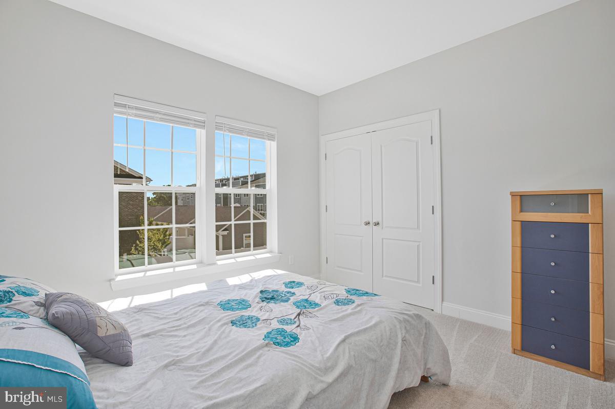 GREENLEIGH AT CROSSROADS - Residential