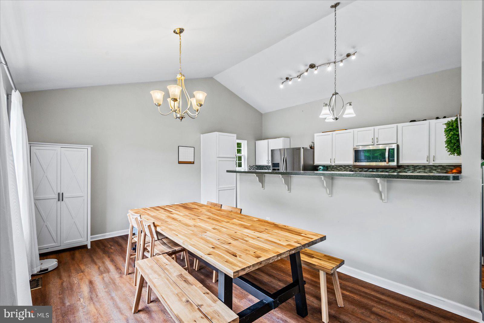 PRESIDENTIAL LAKES - Residential