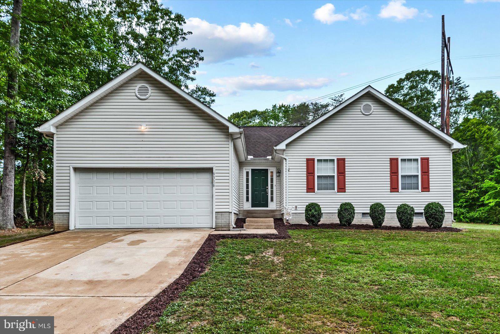 PRESIDENTIAL LAKES - Residential