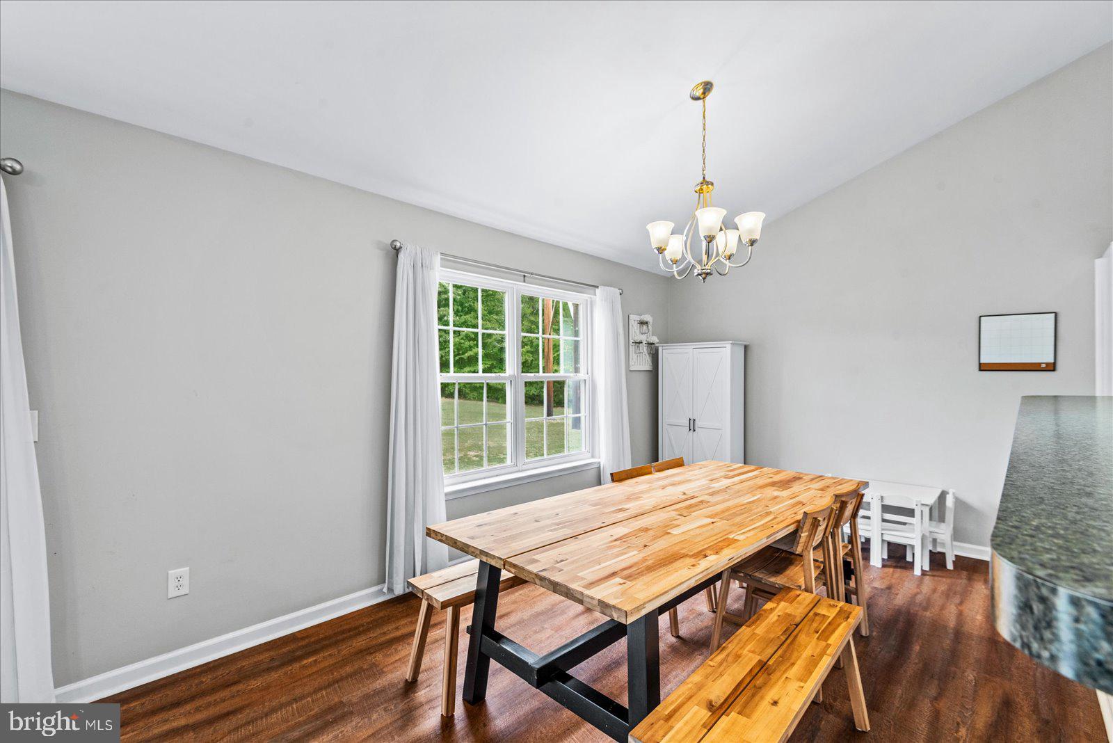 PRESIDENTIAL LAKES - Residential