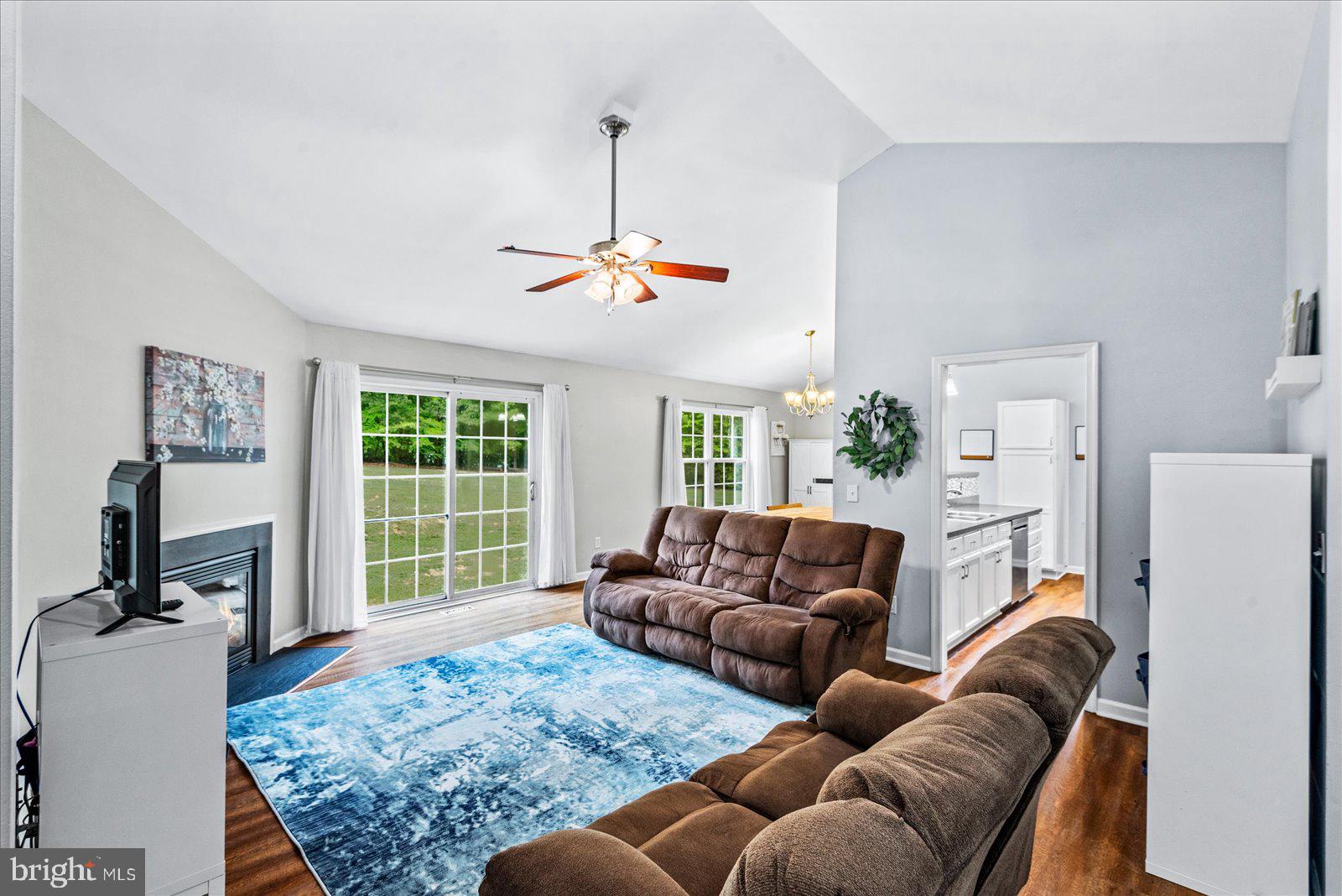 PRESIDENTIAL LAKES - Residential