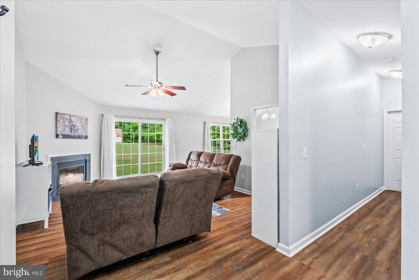 PRESIDENTIAL LAKES - Residential