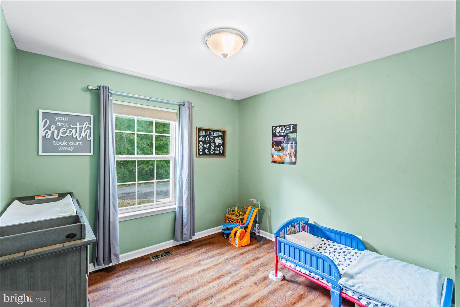 PRESIDENTIAL LAKES - Residential