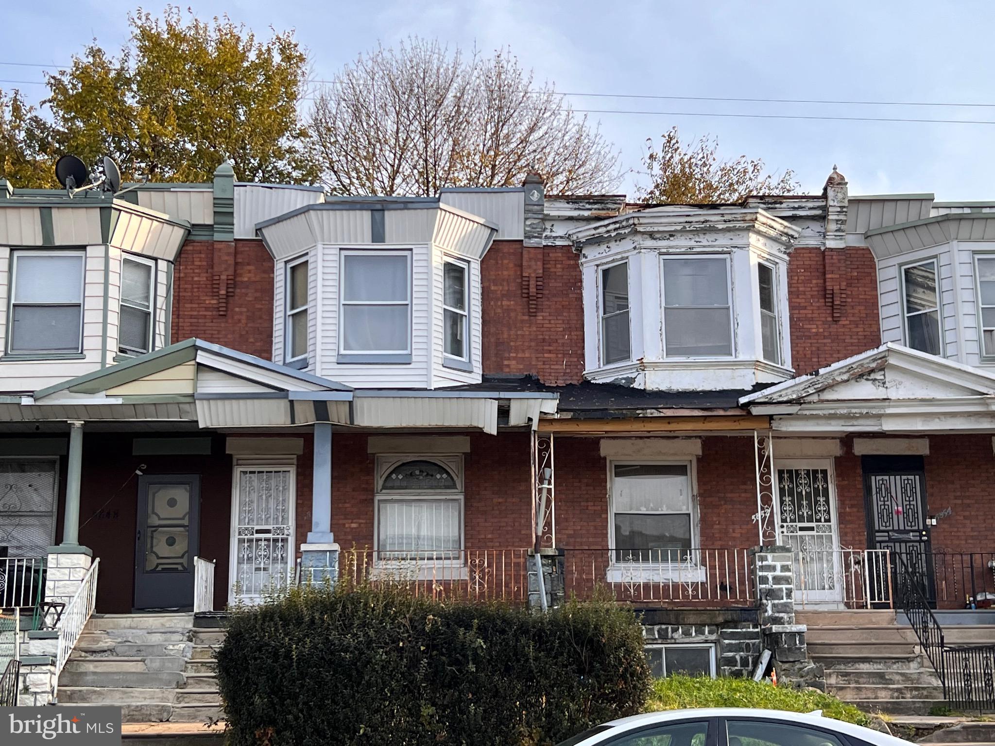 Investors alert .! Flip opportunity for a 2 family dwelling the sellers are looking for a quick settlement
The property is being sold in as is condition. The property is setup like a duplex ; 2 full bathrms , 2 kitchens, 2 gas & electric meters .
The property is currently being used as a single family dwelling which needs some work. The sellers are looking for a quick settlement.