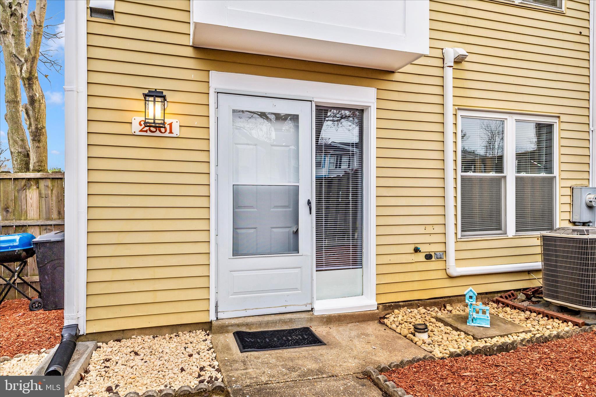 2861 SHEPPERTON TERRACE