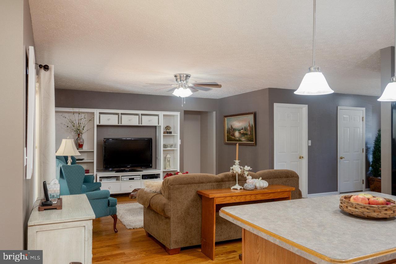 PEBBLE RIDGE - Residential