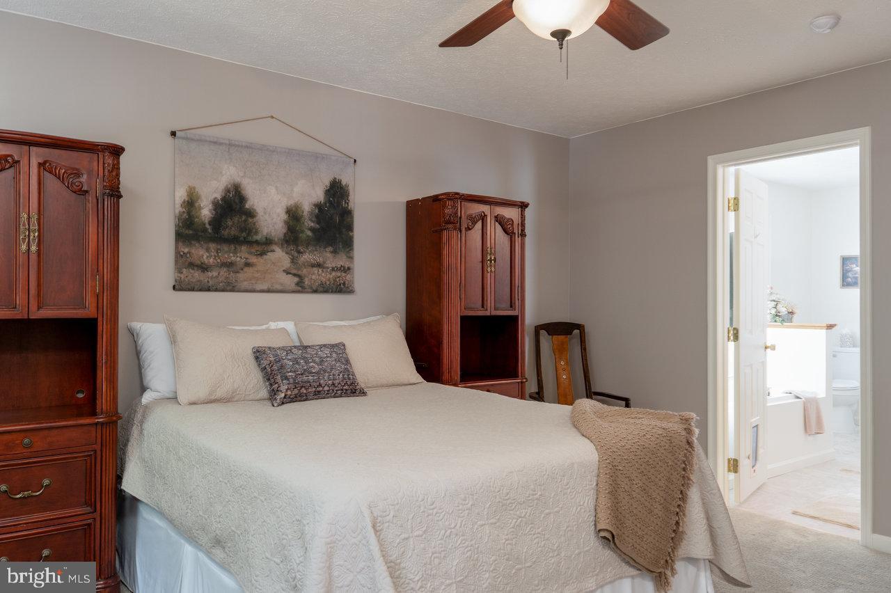 PEBBLE RIDGE - Residential