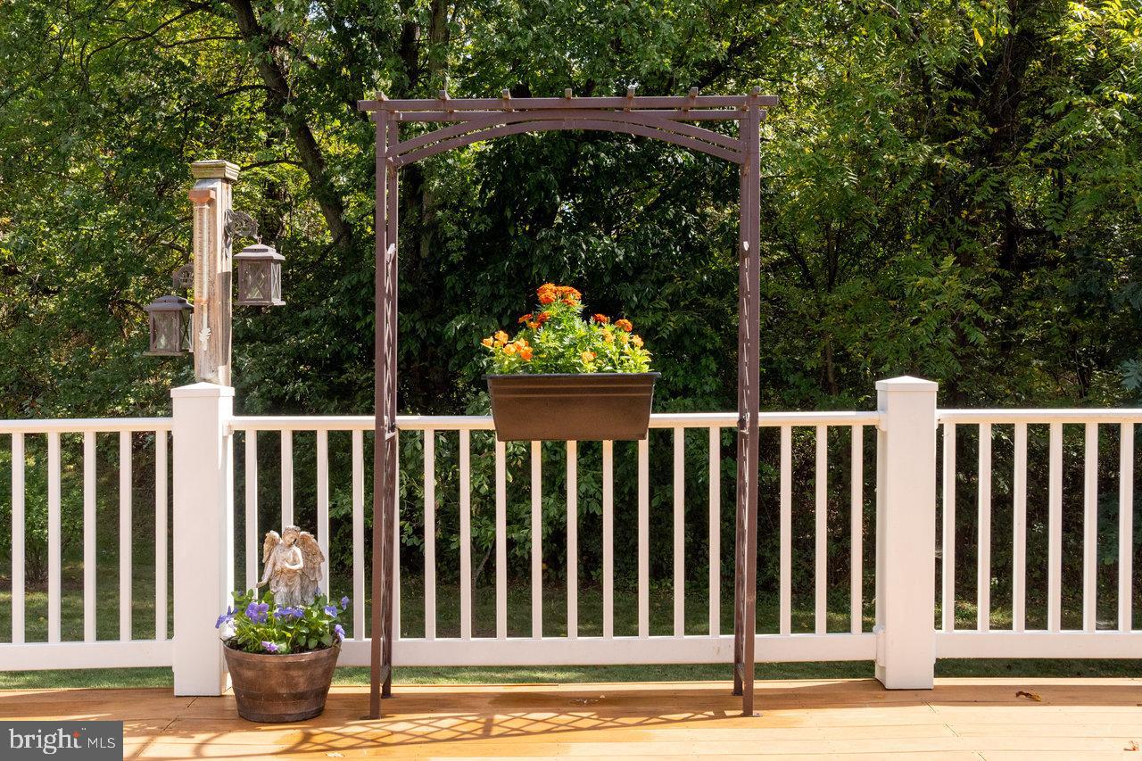 PEBBLE RIDGE - Residential