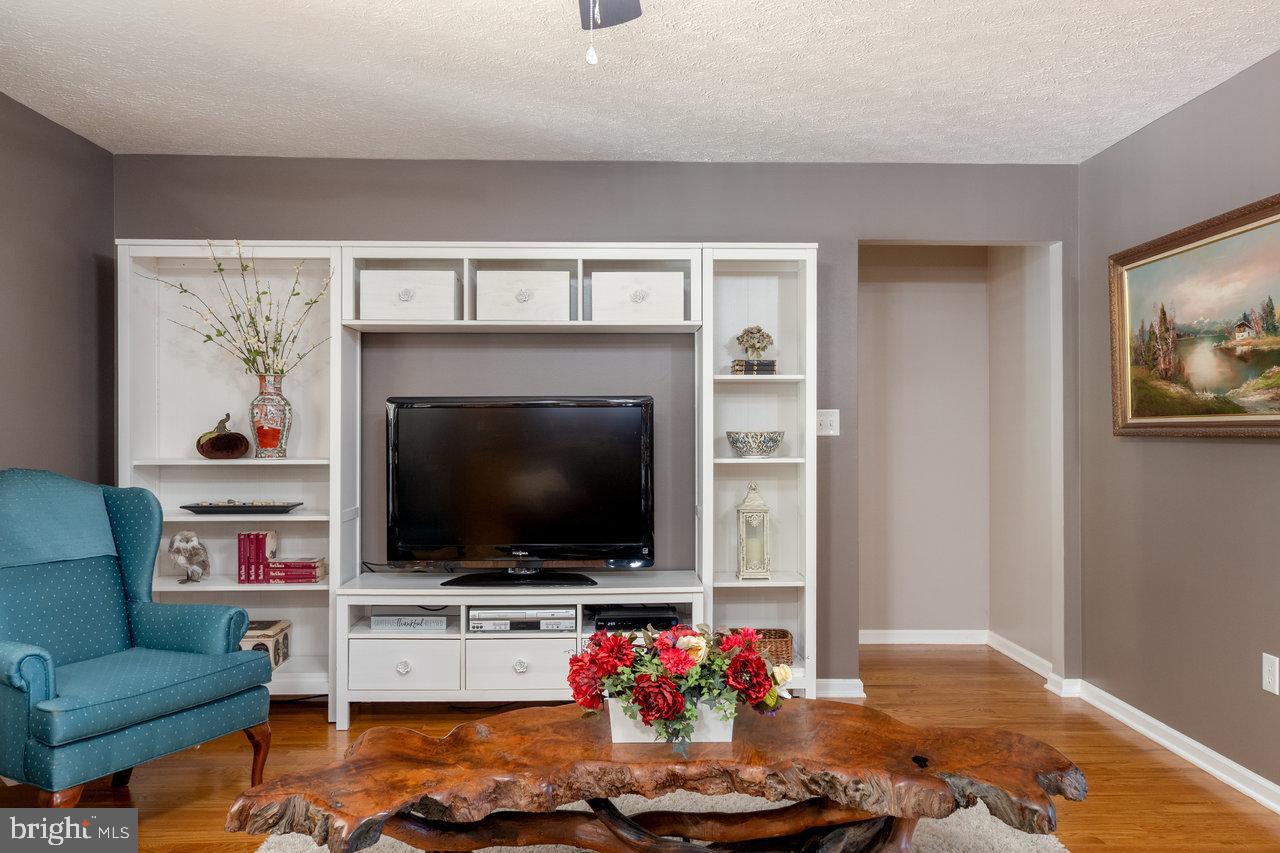 PEBBLE RIDGE - Residential