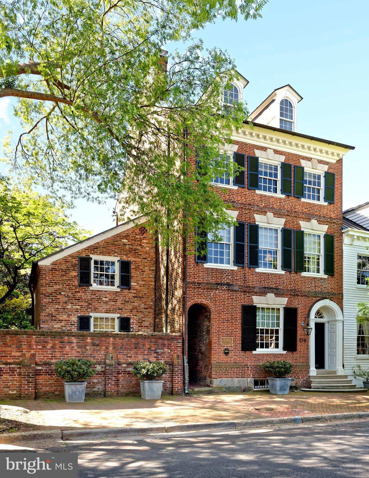 OLD TOWN ALEXANDRIA - Residential