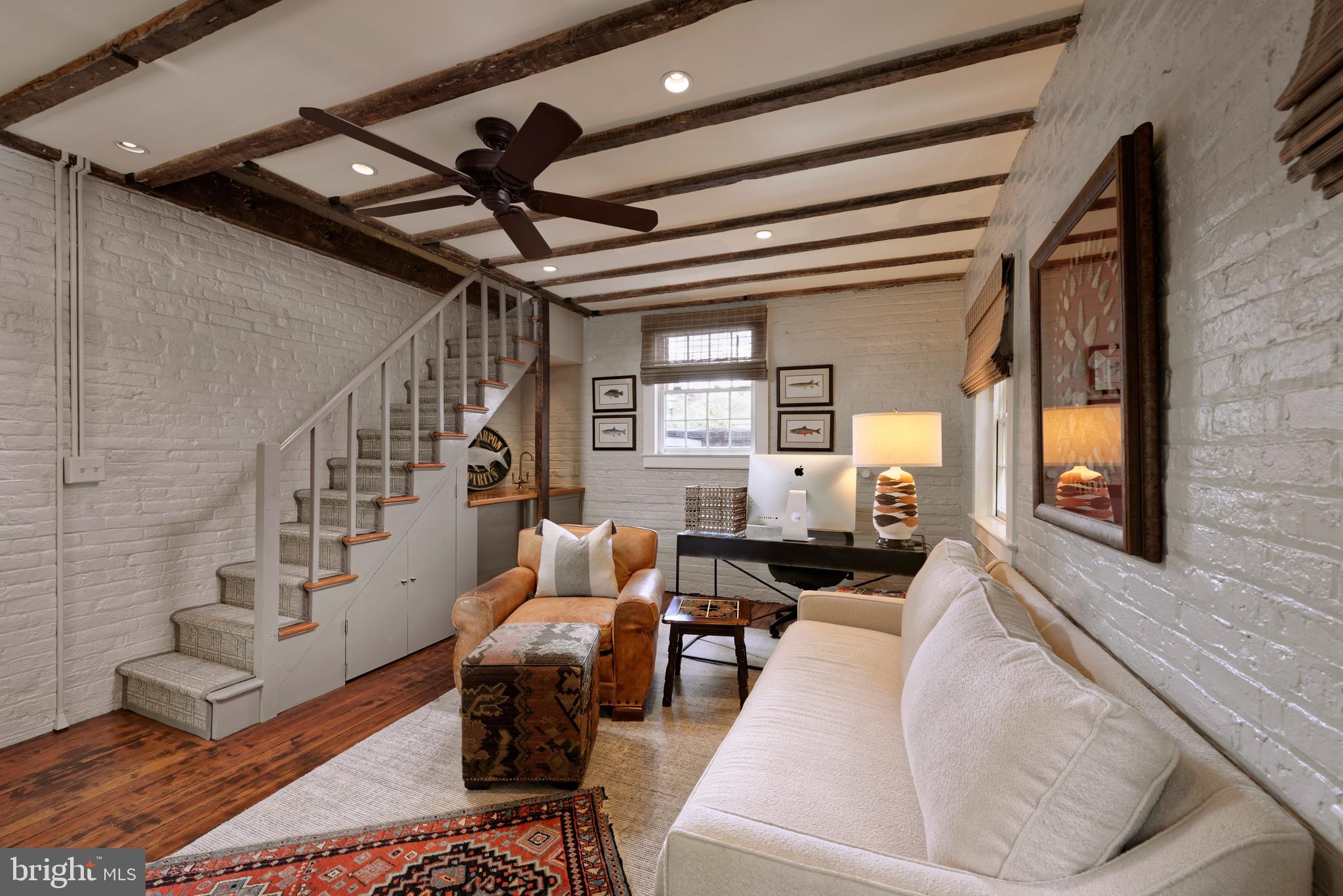 OLD TOWN ALEXANDRIA - Residential