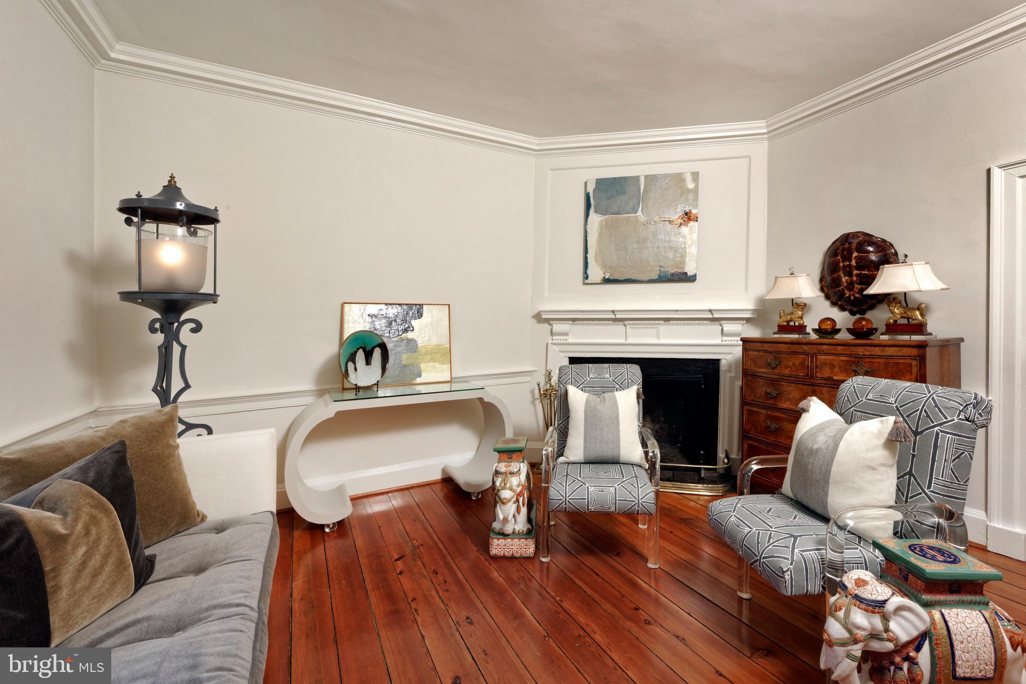 OLD TOWN ALEXANDRIA - Residential