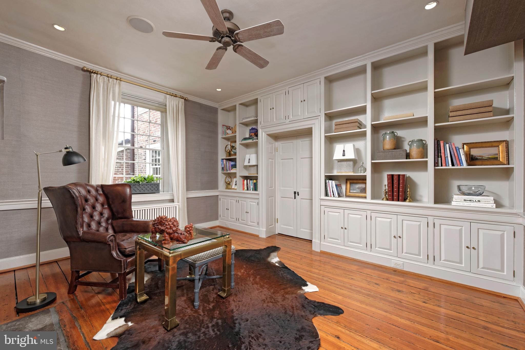 OLD TOWN ALEXANDRIA - Residential