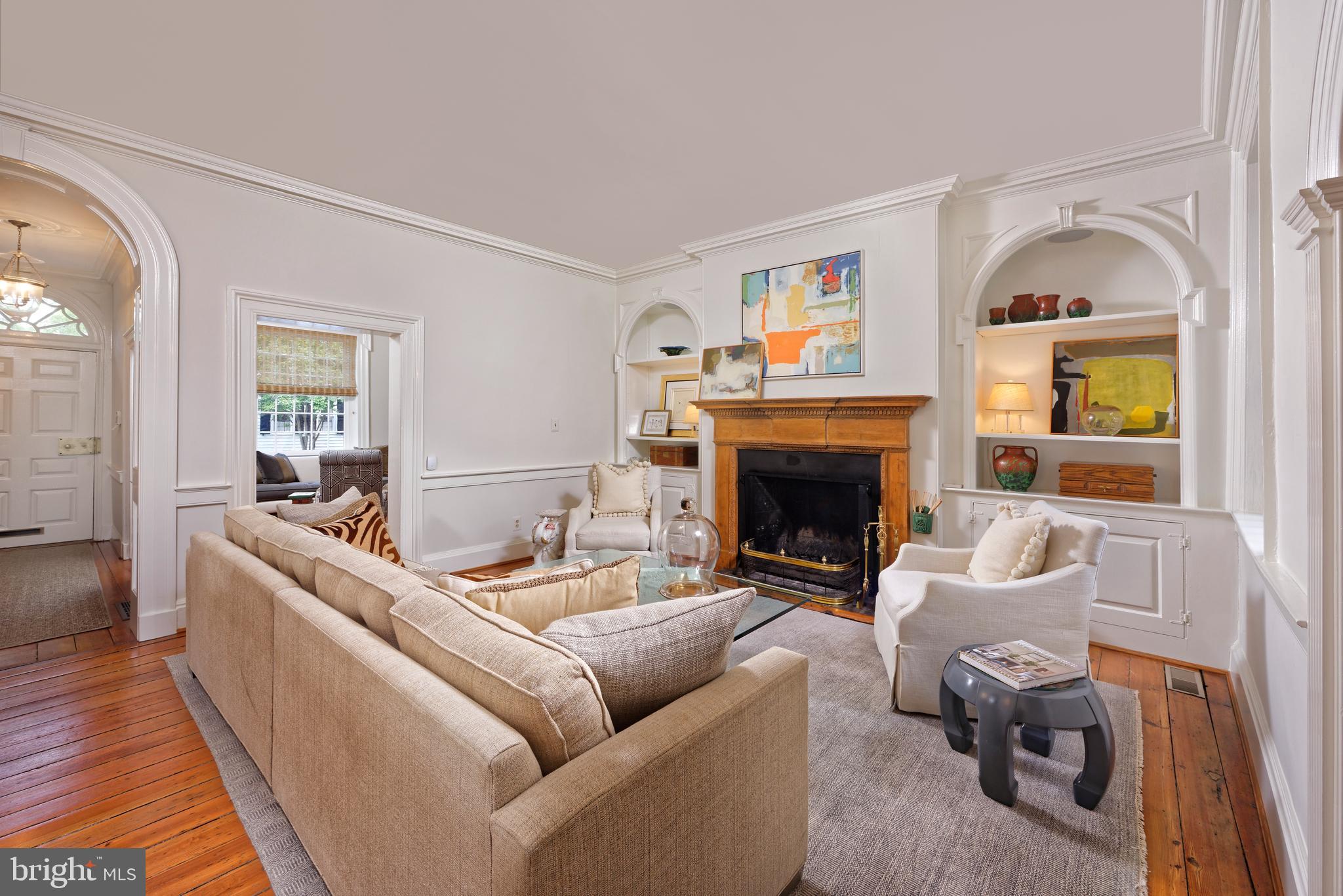 OLD TOWN ALEXANDRIA - Residential