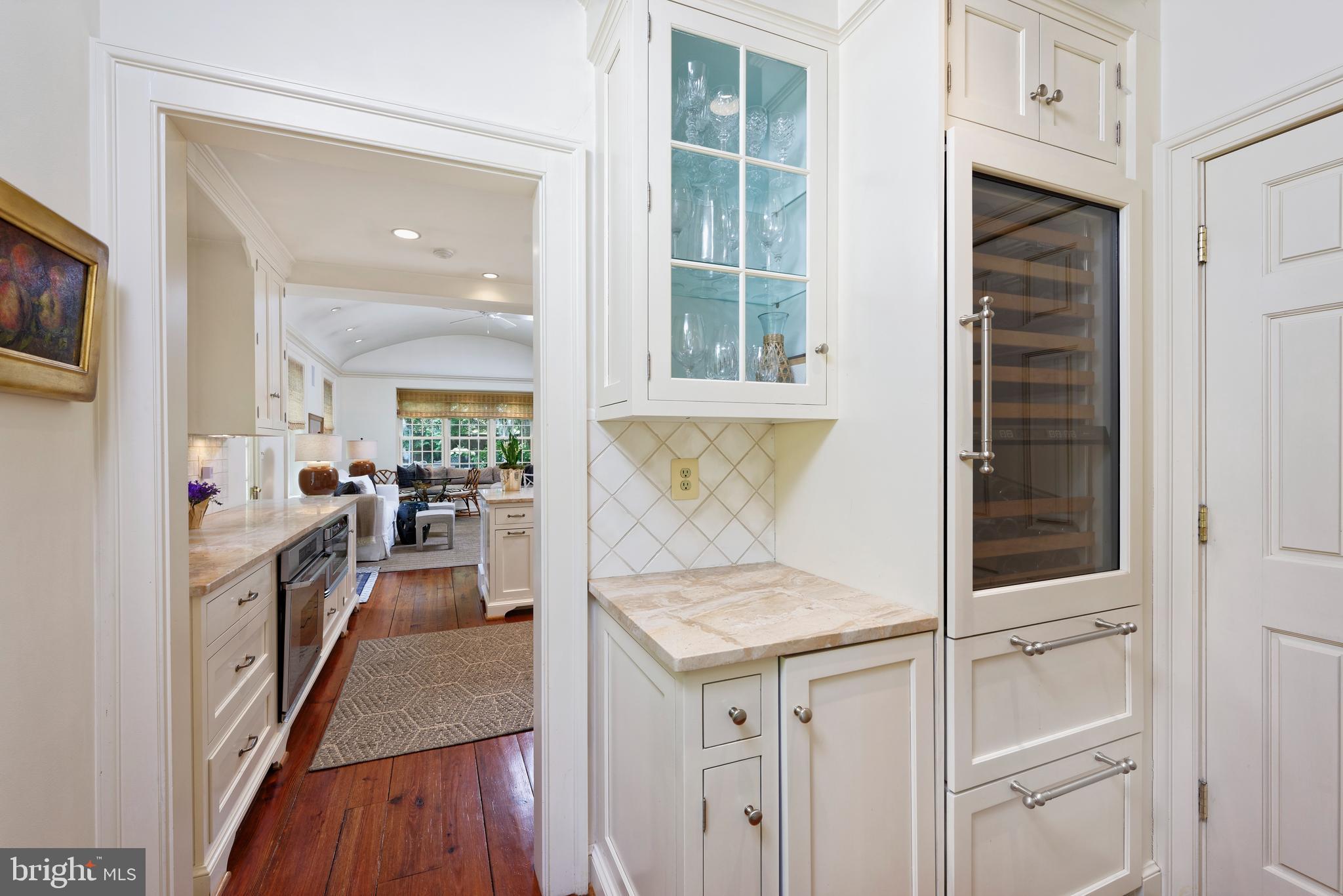 OLD TOWN ALEXANDRIA - Residential