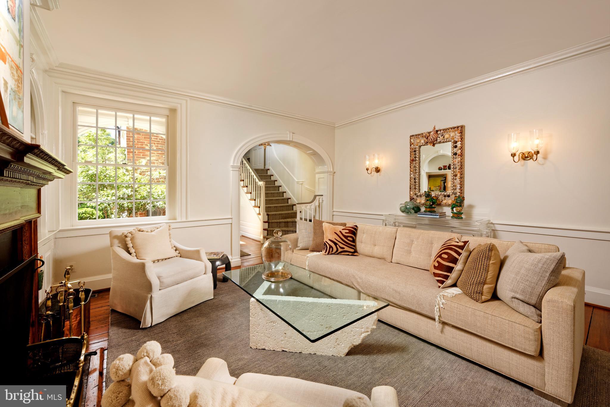 OLD TOWN ALEXANDRIA - Residential