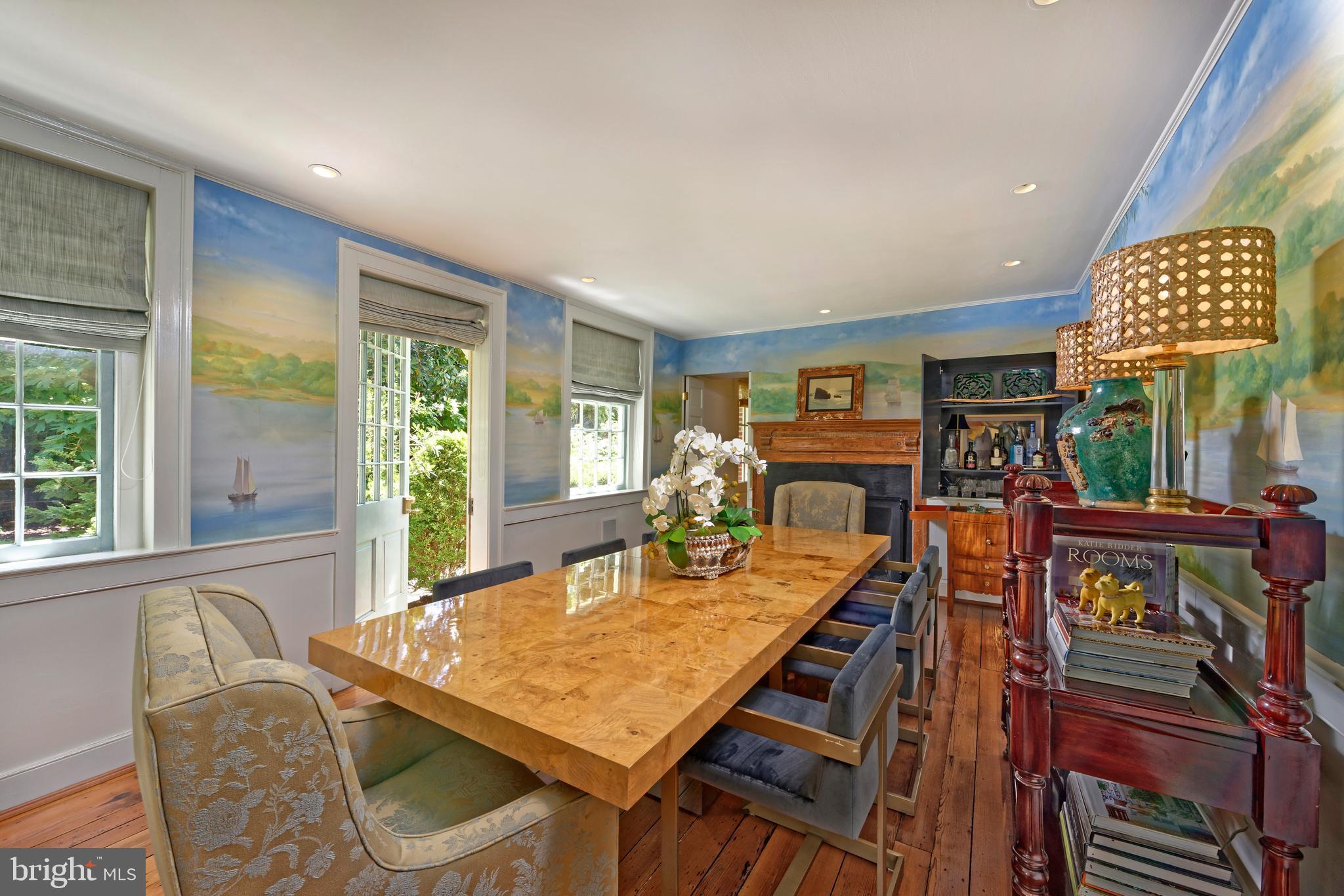 OLD TOWN ALEXANDRIA - Residential