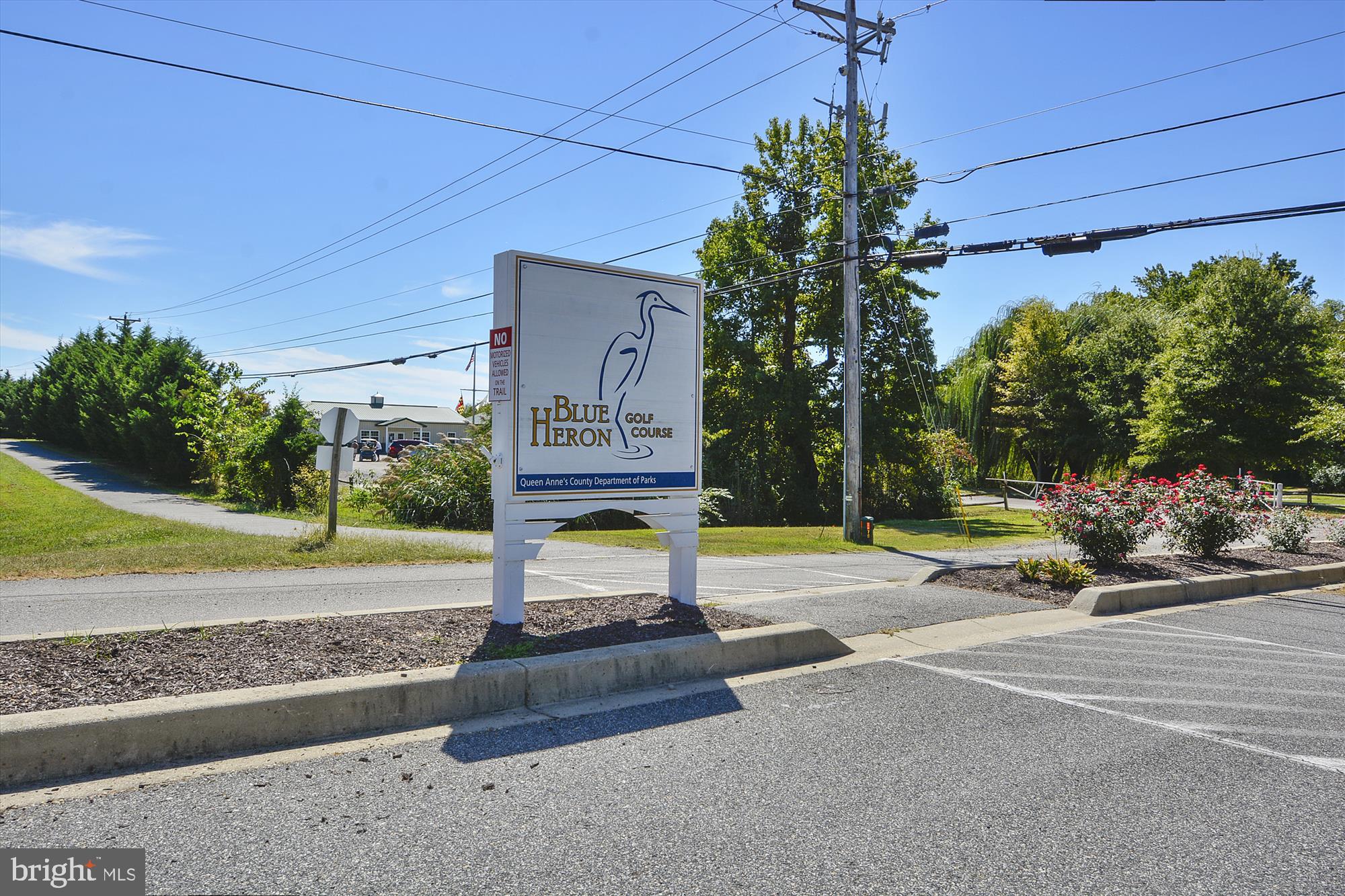 ROMANCOKE ON THE BAY - Land