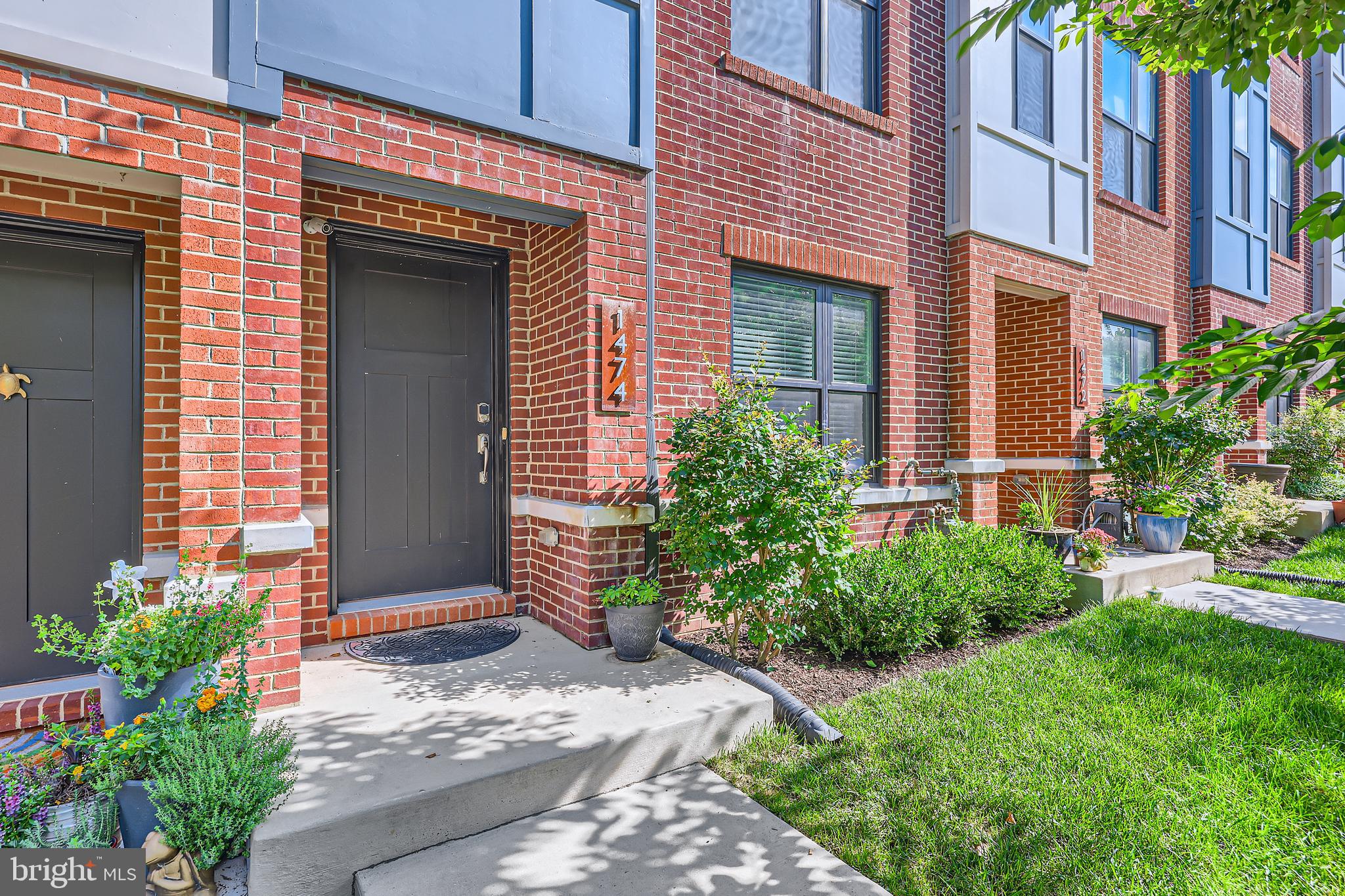 REDFERN ROW - Residential