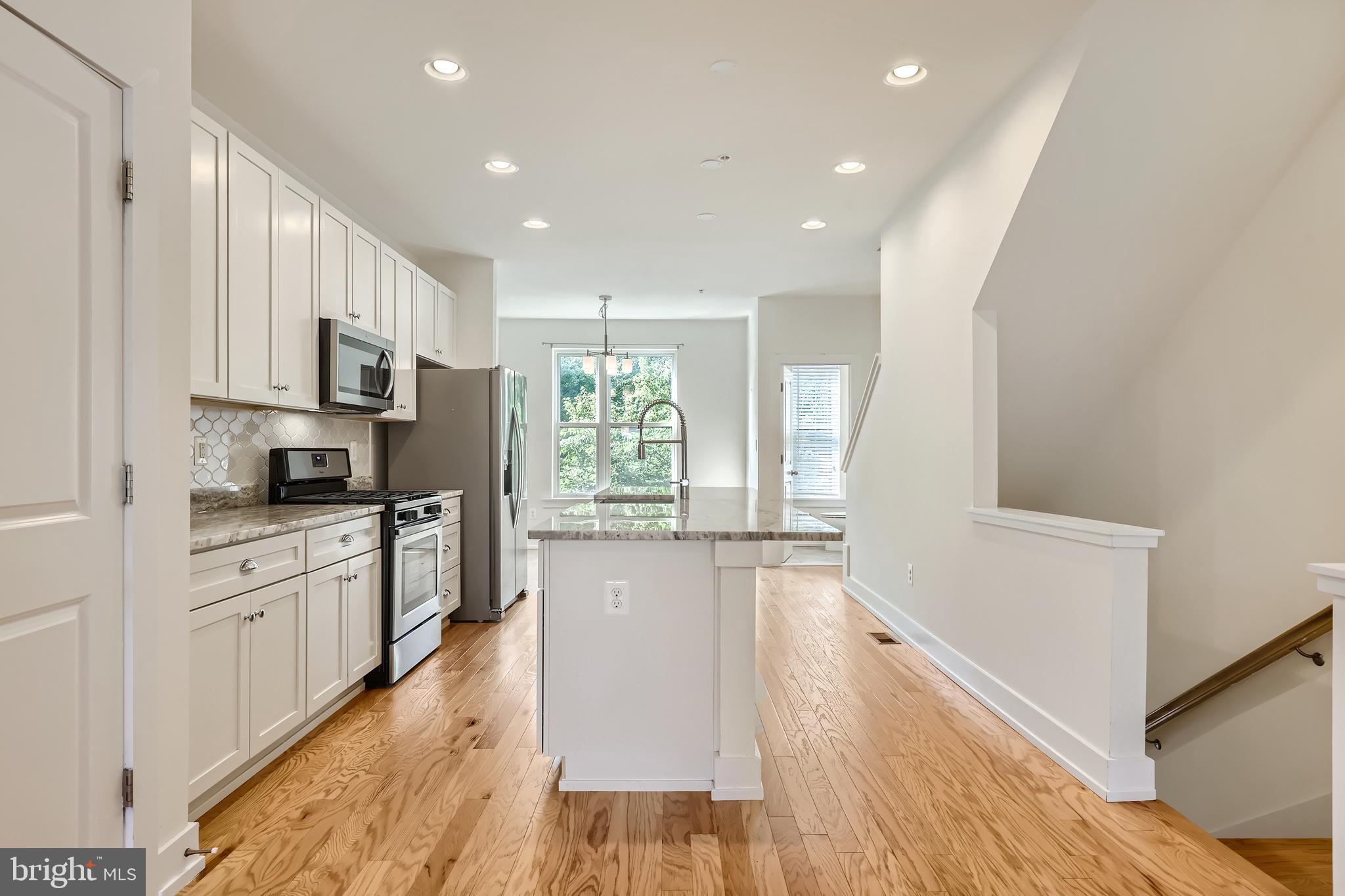 REDFERN ROW - Residential