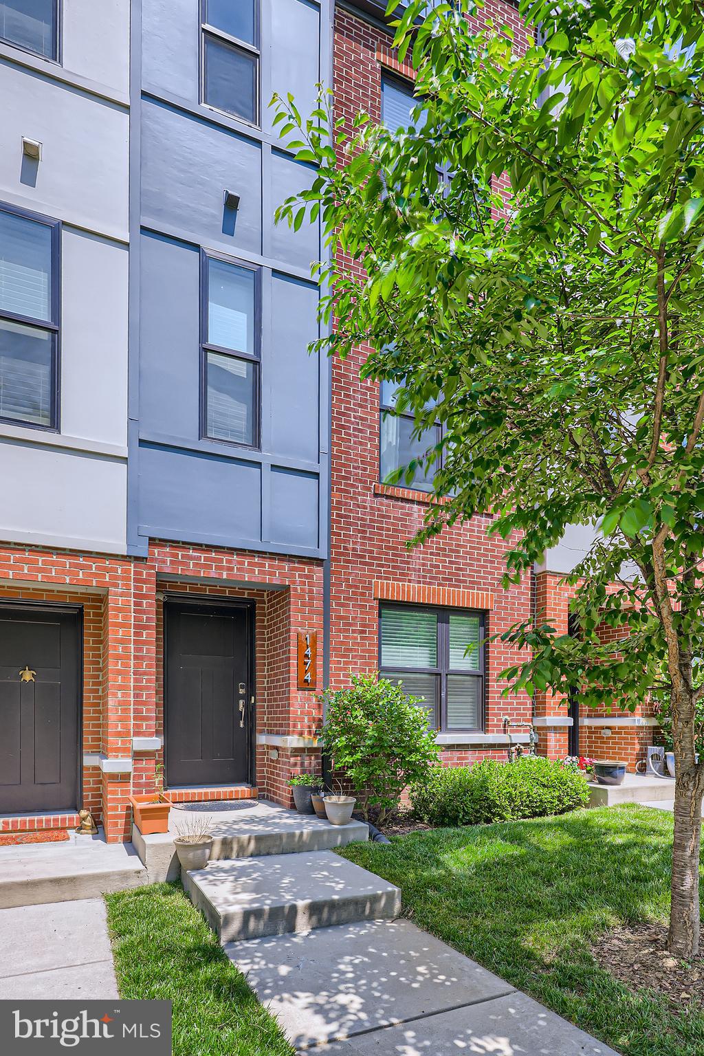 REDFERN ROW - Residential