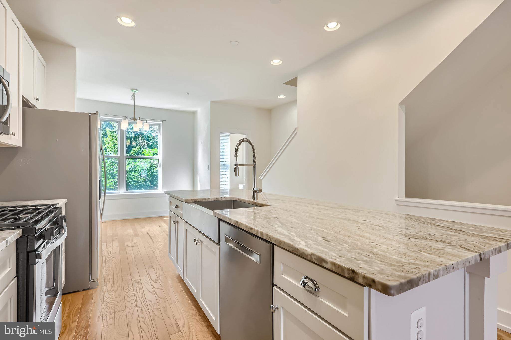 REDFERN ROW - Residential