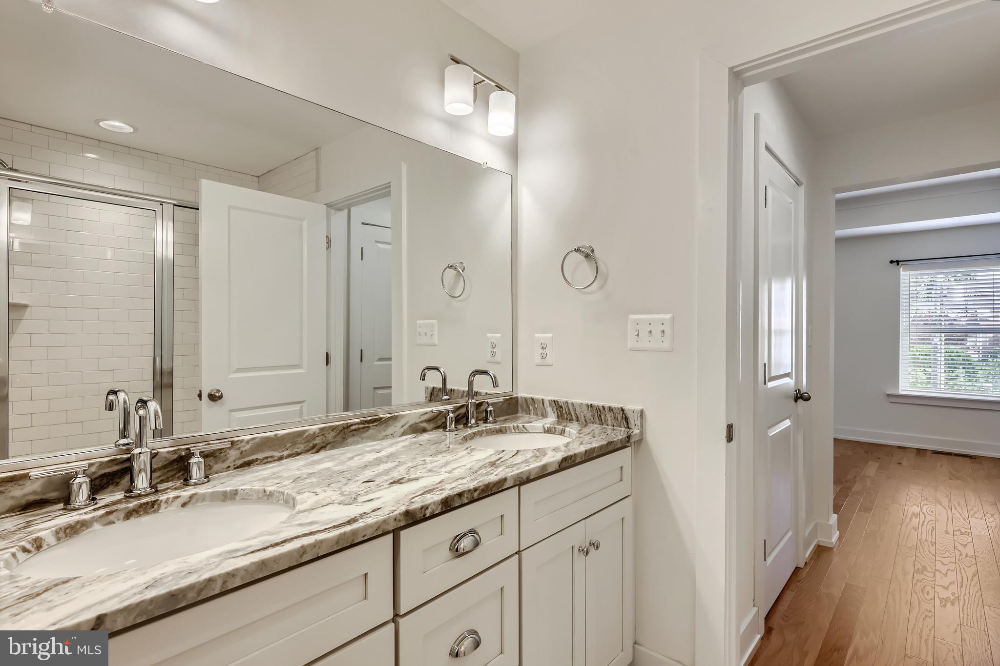 REDFERN ROW - Residential