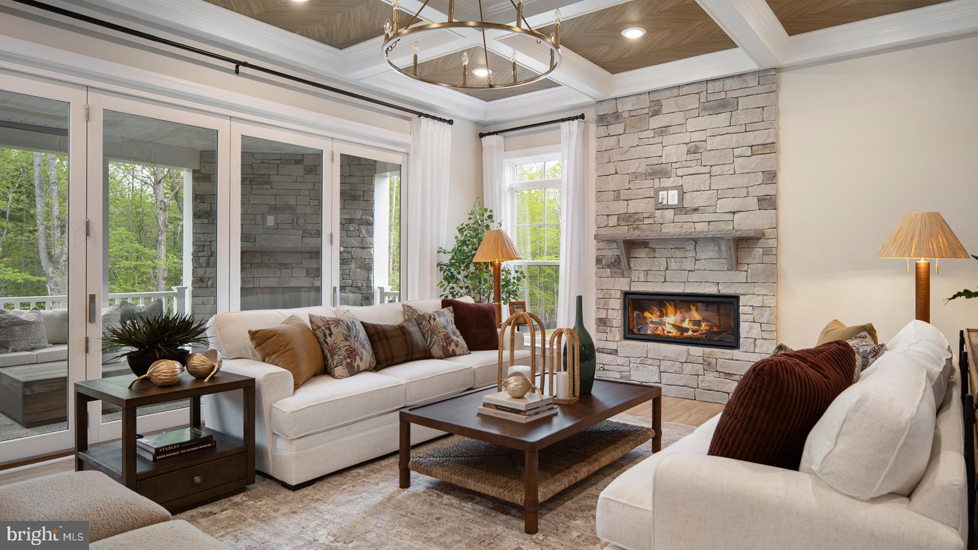 SOUTH LAKE - Residential