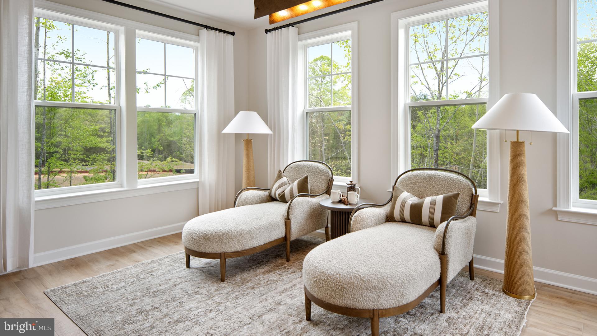 SOUTH LAKE - Residential