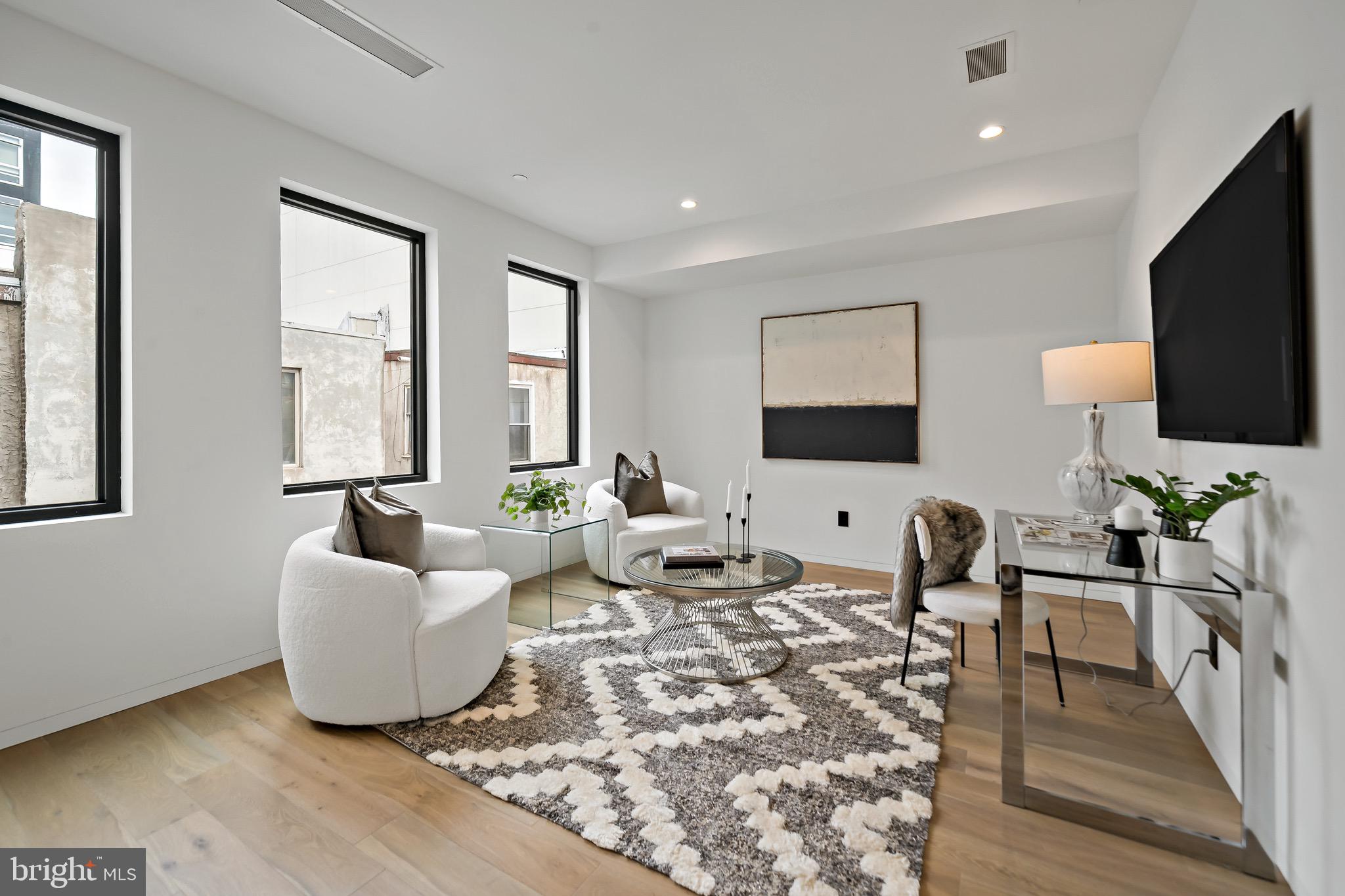 BELLA VISTA - Residential