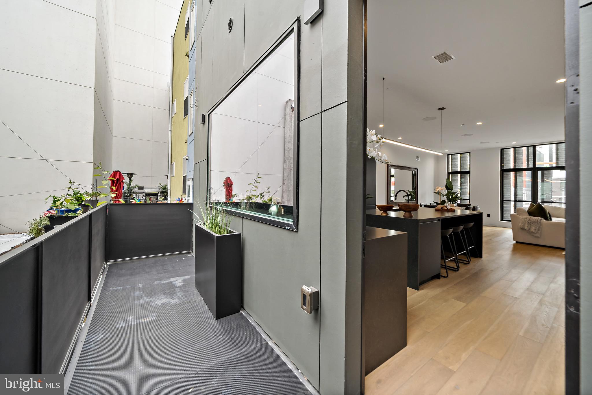 BELLA VISTA - Residential