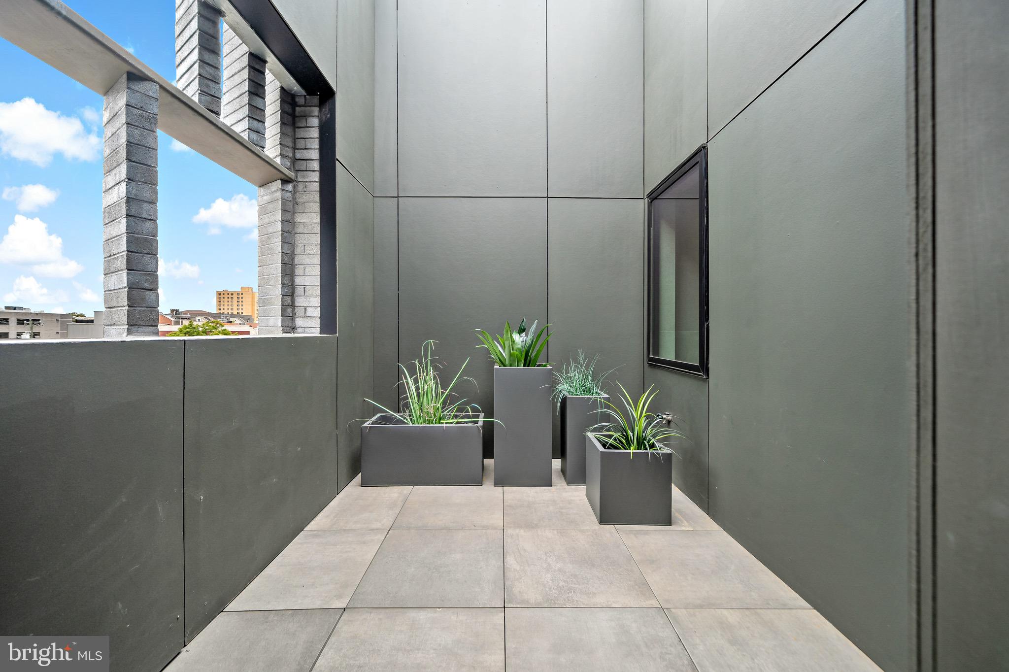 BELLA VISTA - Residential