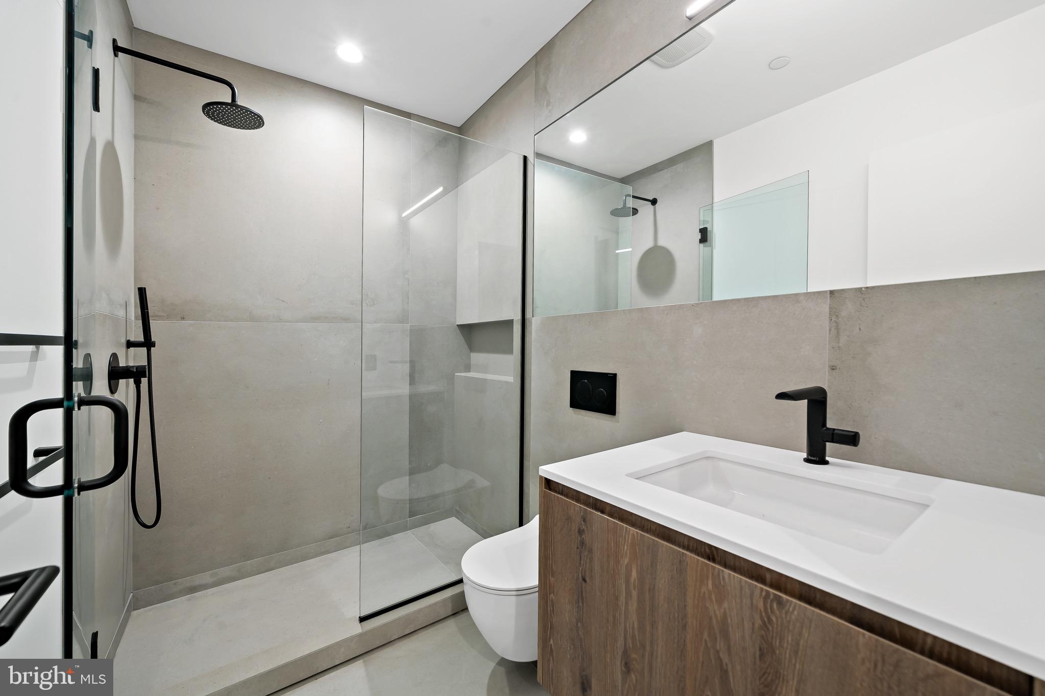 BELLA VISTA - Residential