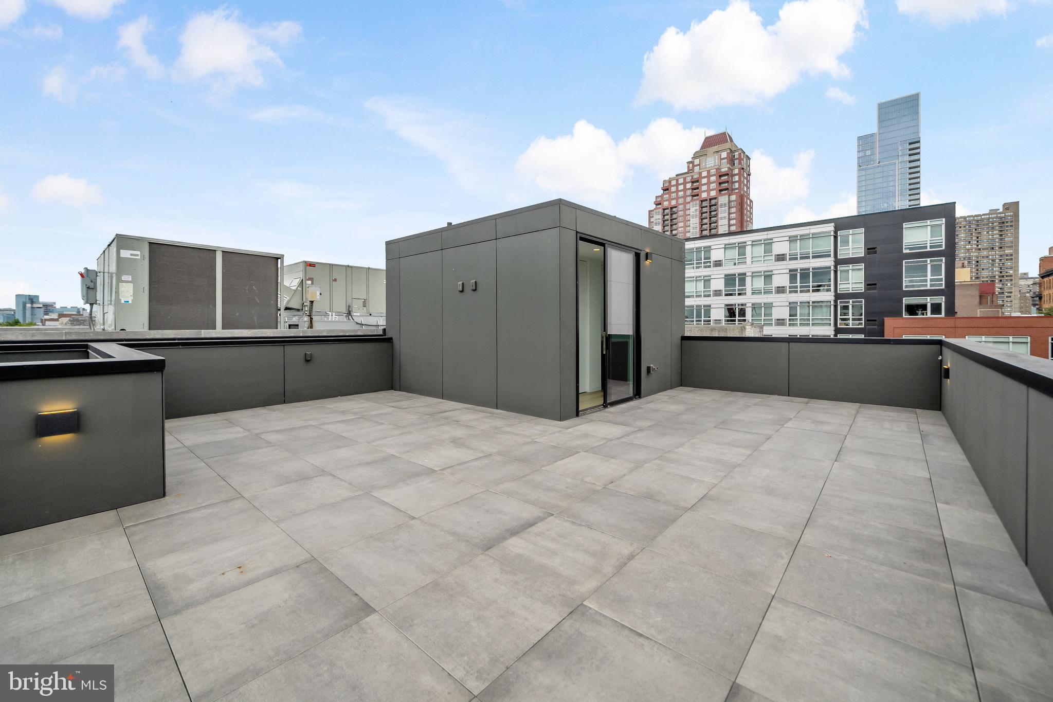 BELLA VISTA - Residential