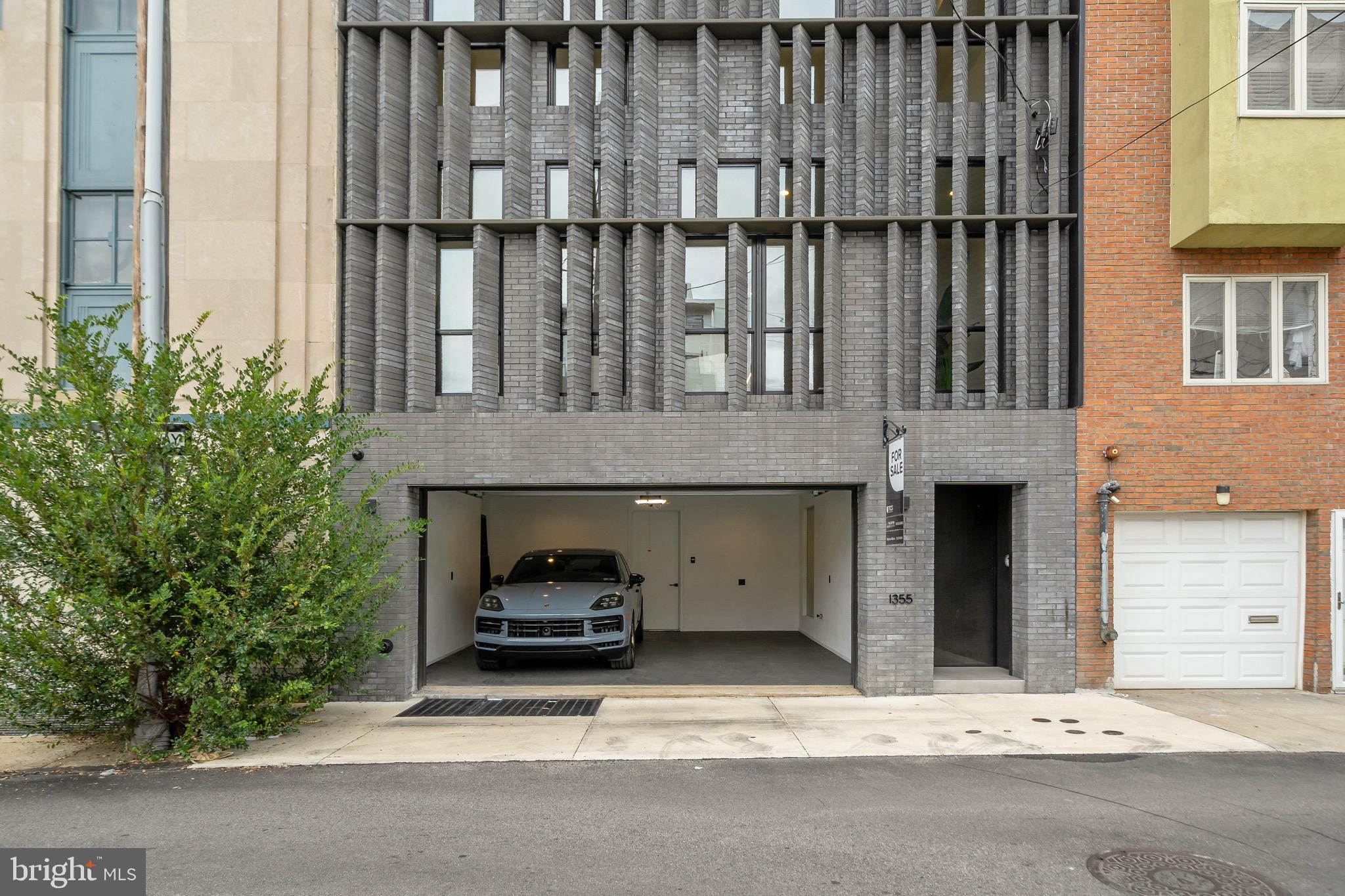 BELLA VISTA - Residential