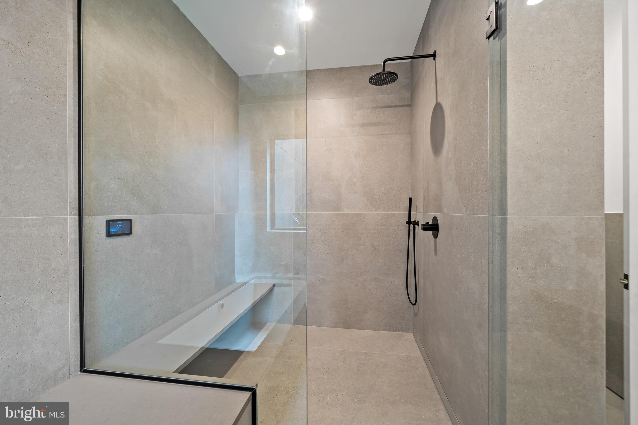 BELLA VISTA - Residential