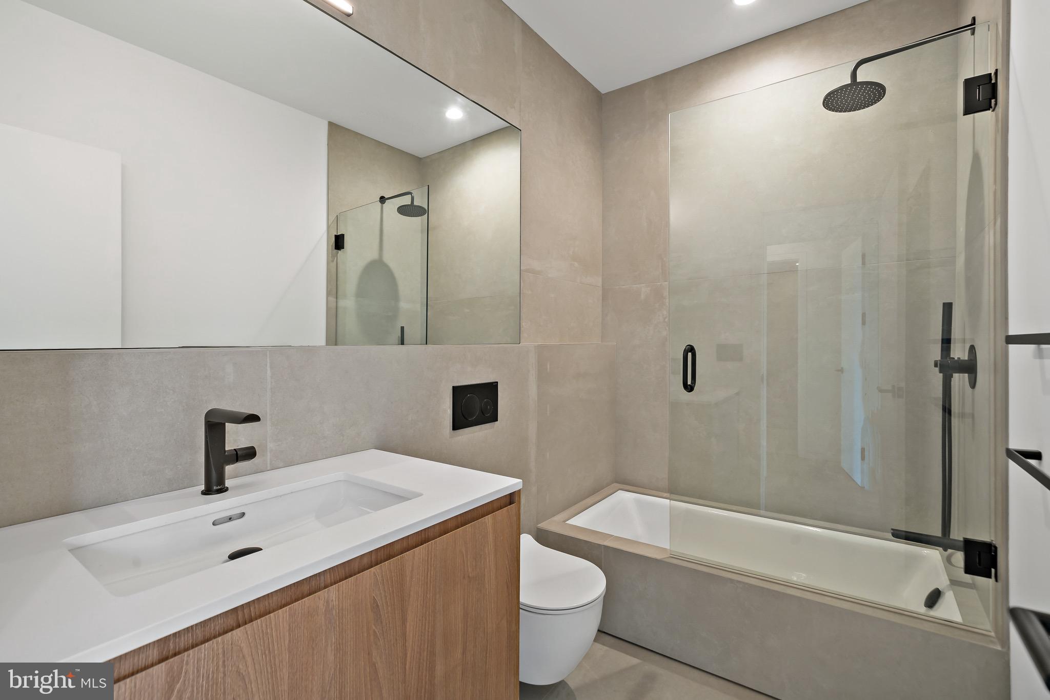 BELLA VISTA - Residential