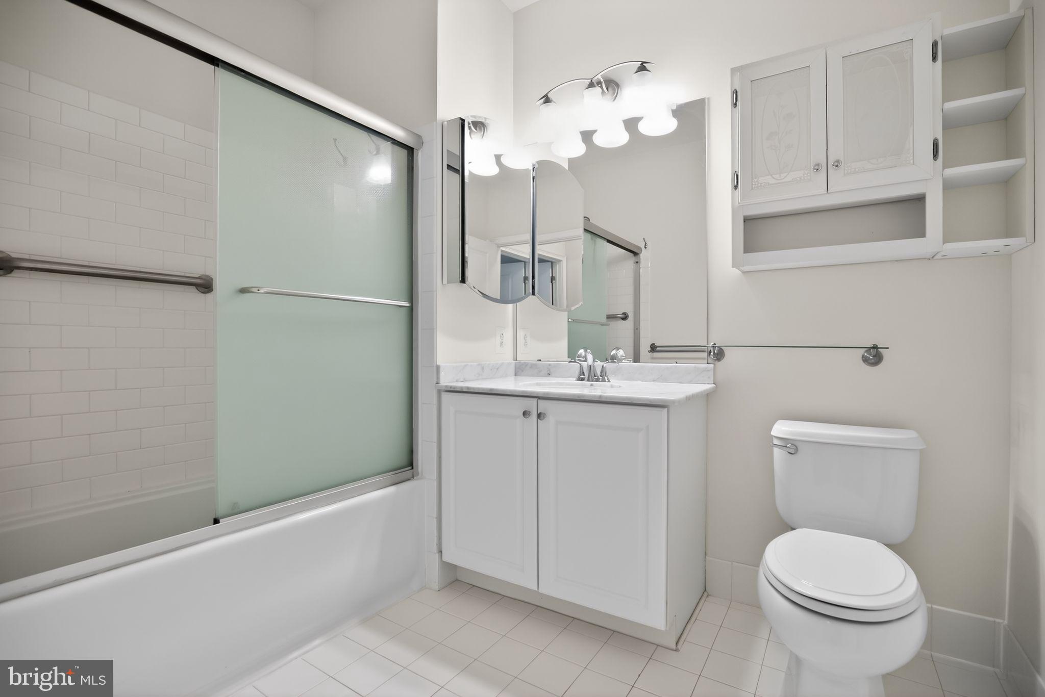 GRADUATE HOSPITAL - Residential