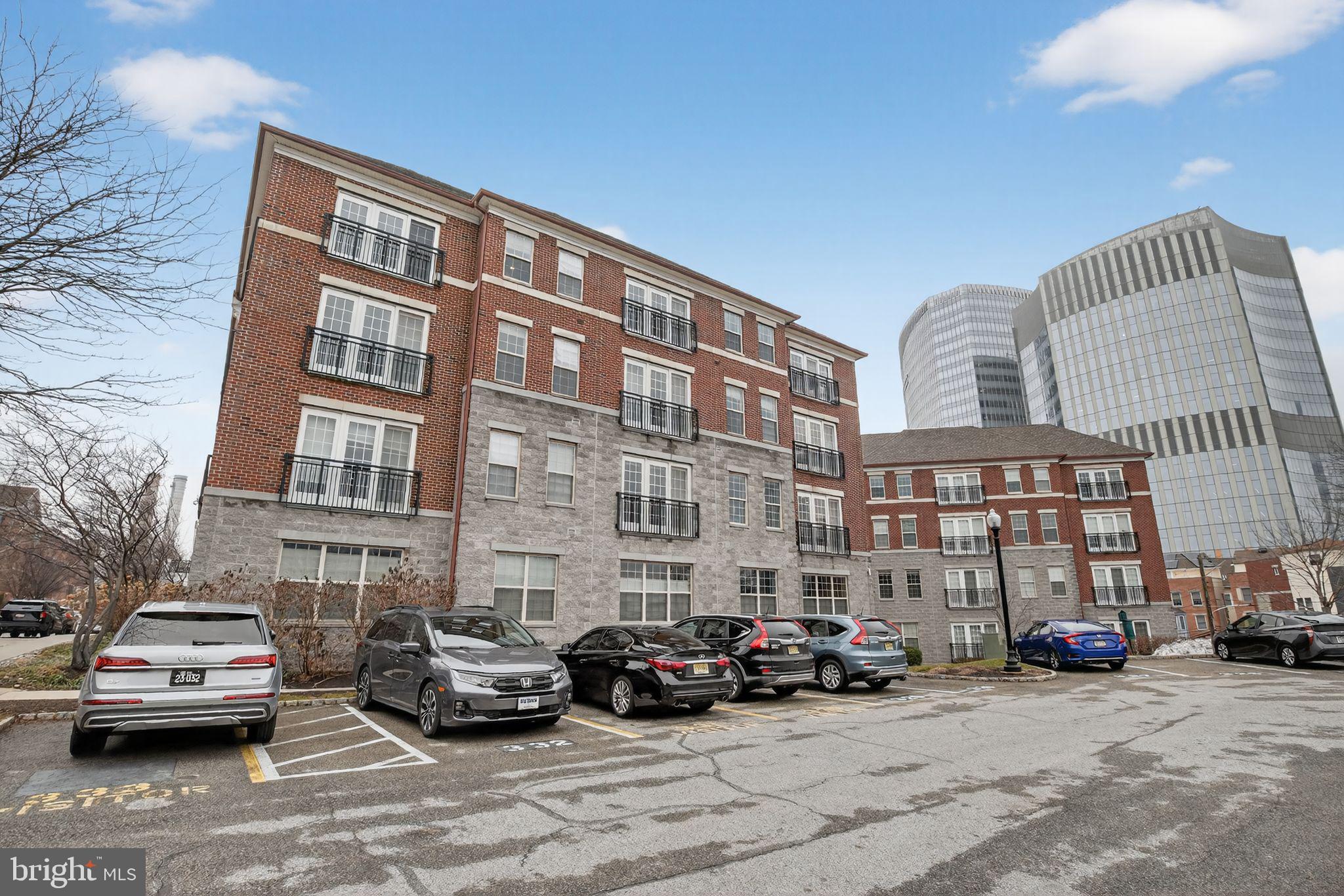 GRADUATE HOSPITAL - Residential