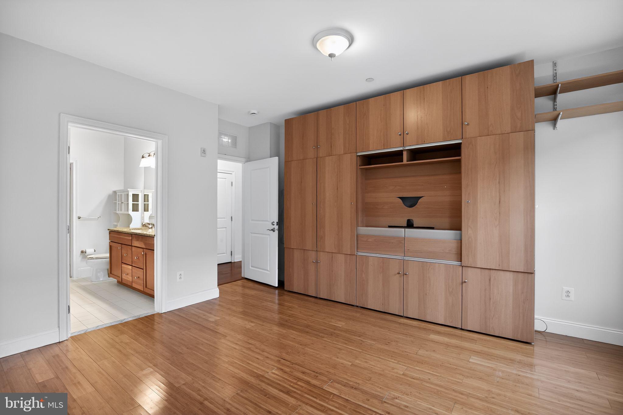 GRADUATE HOSPITAL - Residential