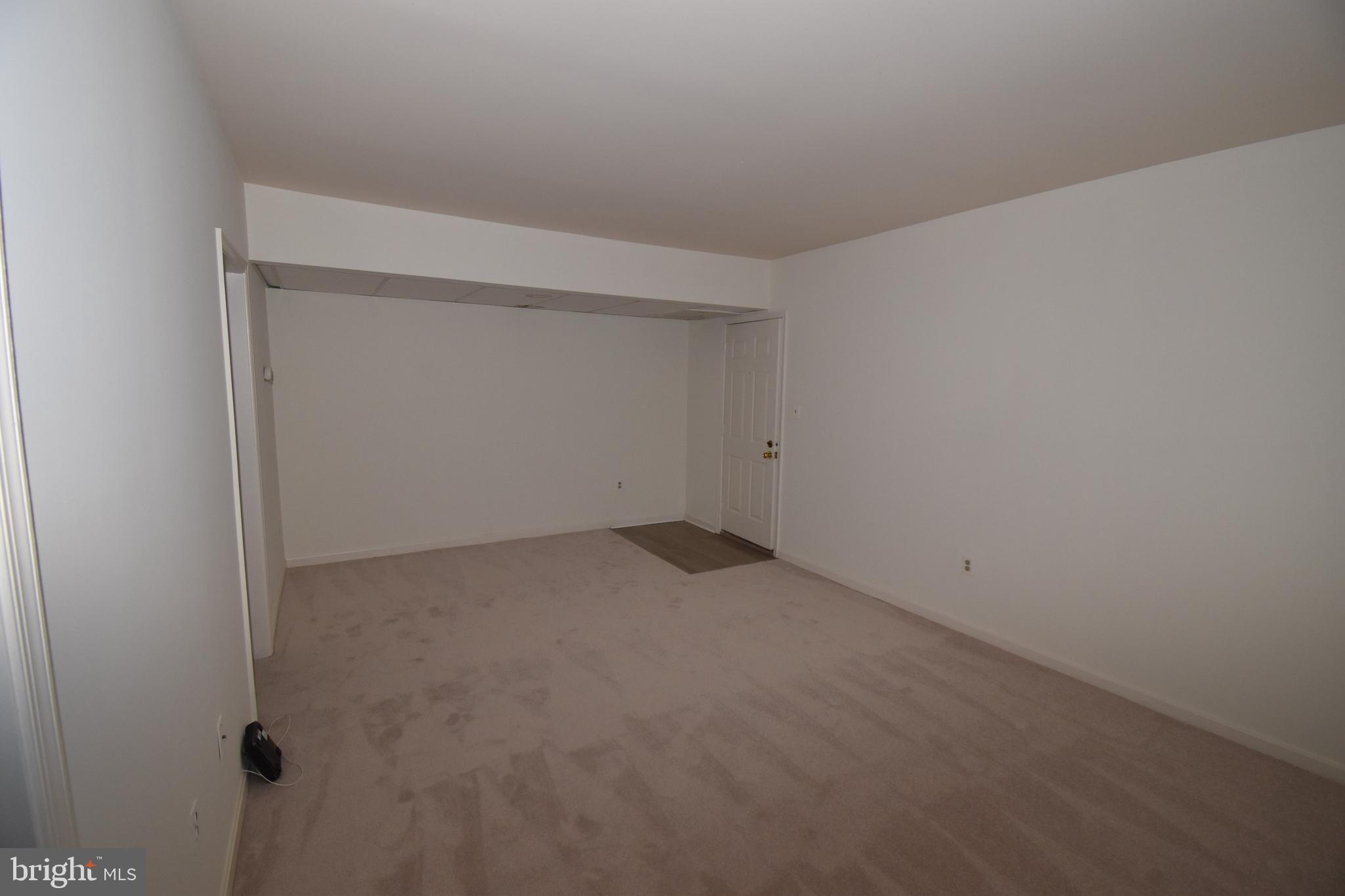 COLONIAL VILLAGE III - Residential Lease