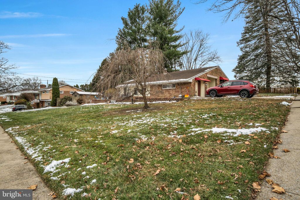 Photo of 28 Brentwood Road, CAMP HILL, PA 17011 (MLS # PACB2048906)