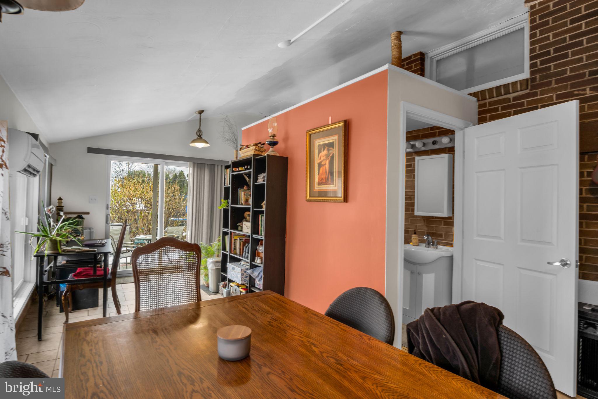 NORTHWOOD HILLS - Residential