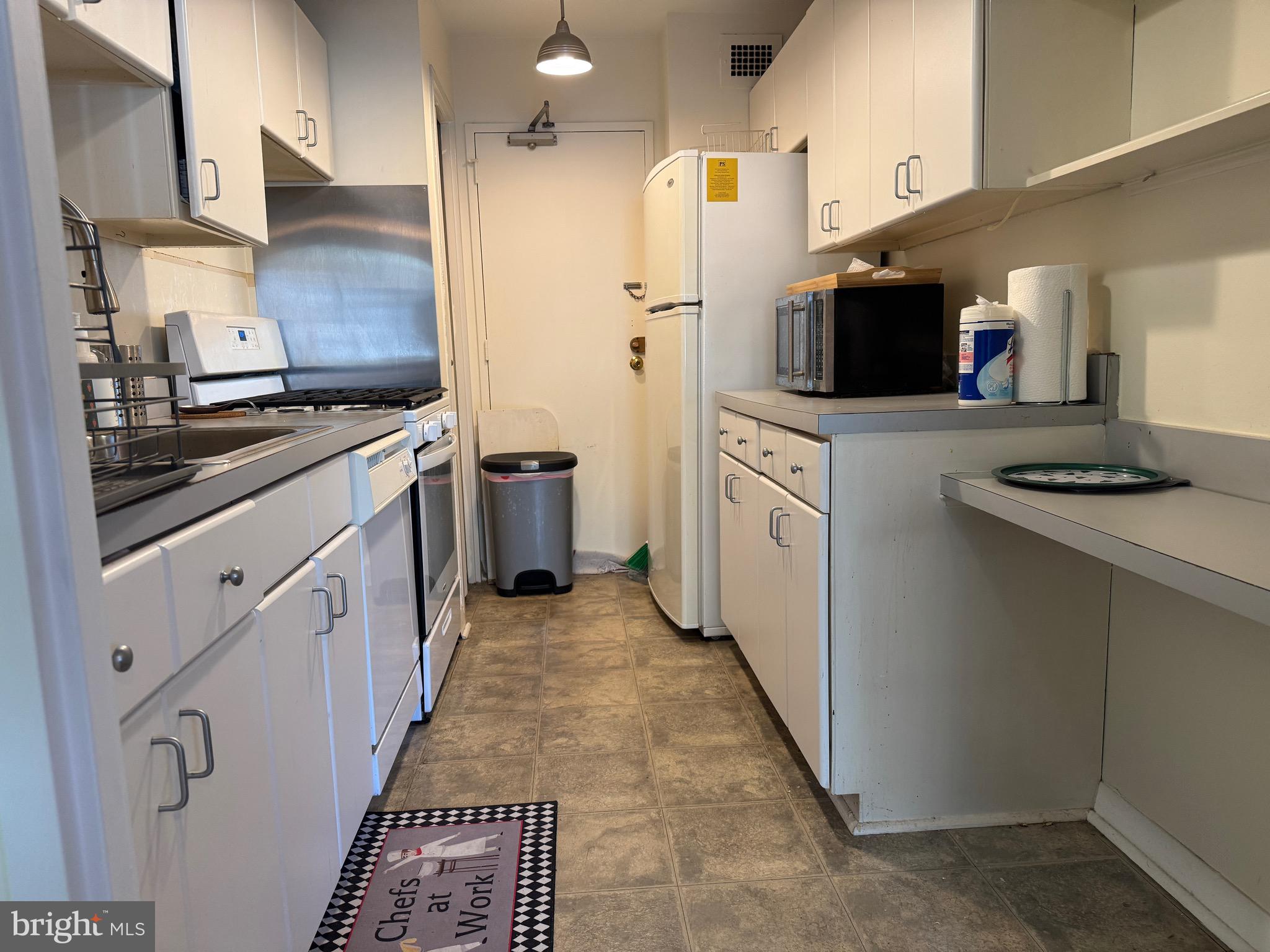 PARK SUTTON CODM - Residential Lease